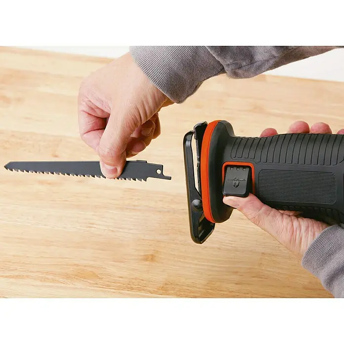 Black+Decker Accureciprozaag - 18 V, Excl. accu, 0 - 3.000 slagen/min - Close-up