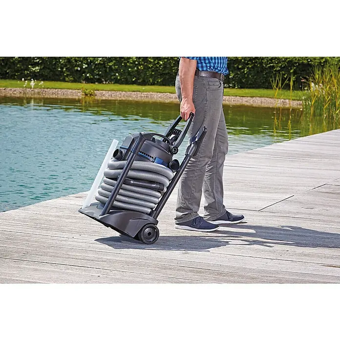 Oase Teichschlammsauger PondoVac 3 - 1.600 W, 27 l - Anwendungsbeispiel
