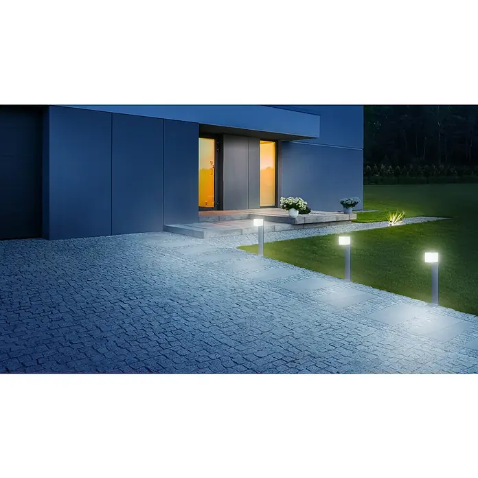 Steinel LED-Außenwegleuchte GL 80 LED IHF SI - Silber, L x B x H: 13 x 11 x 63,3 cm - Stimmungsaufnahme
