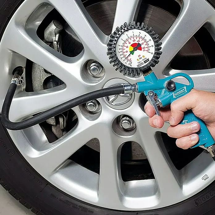 Hazet Reifenfüllmesser 9041-1 - Max. 8 bar, Schlauchlänge: 40 cm - Anwendungsbeispiel