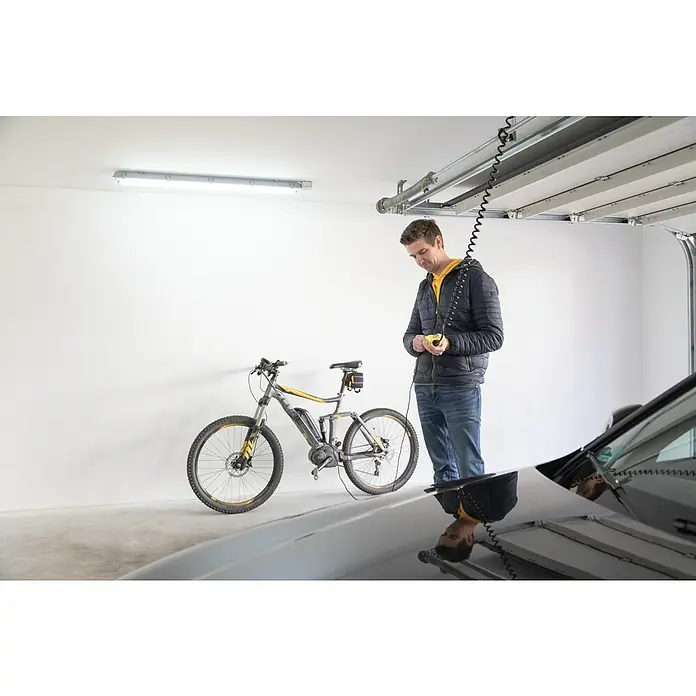 Schellenberg Spiralkabel - 2,8 m, Passend für: Schellenberg Garagentorantrieb Smart Drive L, Schellenberg Garagentorantrieb Smart Drive XL - Anwendungsbeispiel