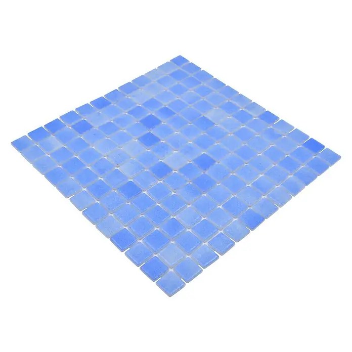 Mozaïektegel vierkant Eco Niebla VP110PAT - 31,6 x 31,6 cm, Mix lichtblauw, Mat - Diagonaal zicht