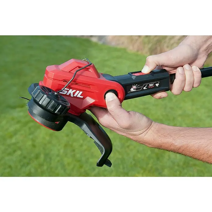 Skil Akumulatorski trimer - 18 V, Bez akumulatora, Širina reza: 25 cm - Proizvod u upotrebi