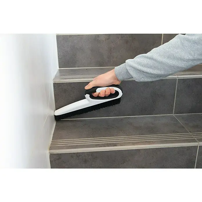 smartQ Tapezierbürste Haushaltsbürste - 31 x 12 cm - Anwendungsbeispiel