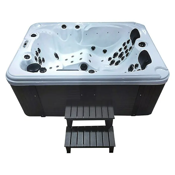 Home Deluxe Außen-Whirlpool Beach mit Treppe/ Thermoabdeckung - 210 x 155 x 83 cm, 1.200 l, Geeignet für: 2 Personen - Diagonale Ansicht