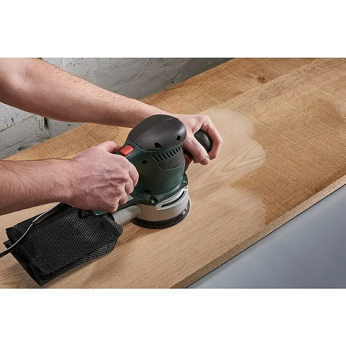 Alpha Tools Schleifscheiben - Durchmesser: 125 mm, Körnung: 80, Passend für: Exzenterschleifer - Anwendungsbeispiel
