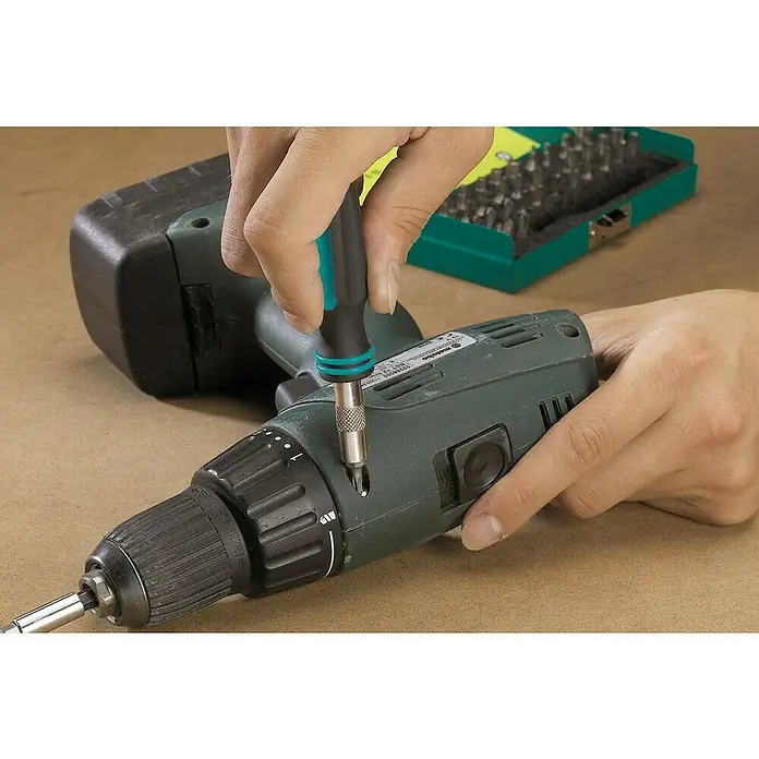 Wolfcraft Bit-Set Safety-Bit-Box - 31 -tlg. - Anwendungsbeispiel