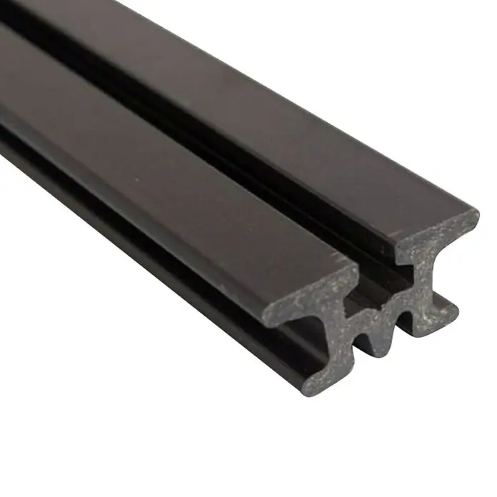 Kovalex Unterkonstruktion - 250 x 6,2 x 3 cm, Passend für: WPC-Terrassendecksysteme - Detailaufnahme