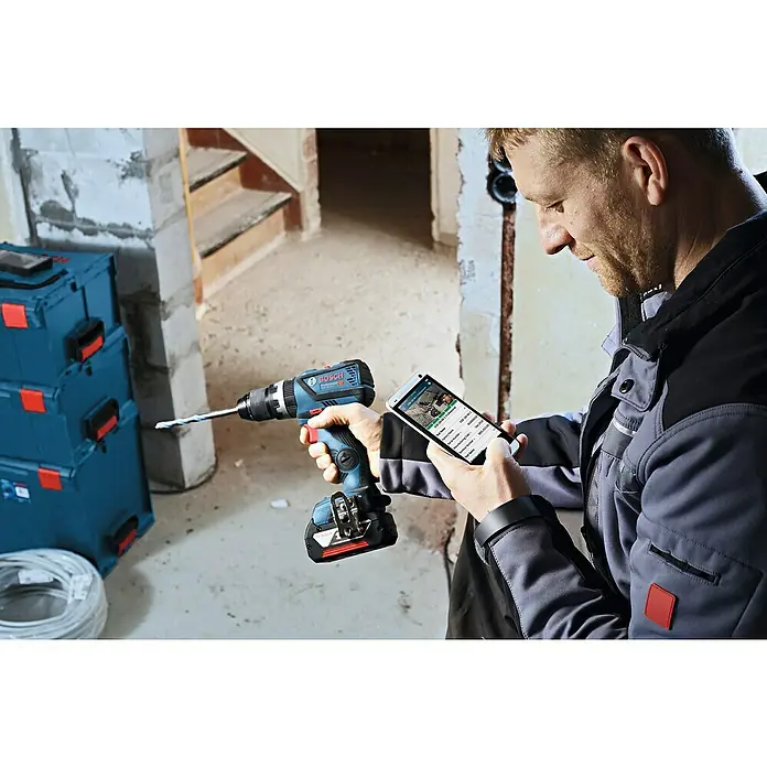 Bosch Professional Akku-Schlagbohrschrauber GSB 18V-60 C - 18 V, Ohne Akku, Leerlaufdrehzahl: 0 U/min - 1.900 U/min - Anwendungsbeispiel