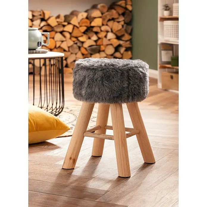 Fellhocker - Ø x H: 30 x 42 cm, Grau, Material Bezug: Polyester - Stimmungsaufnahme