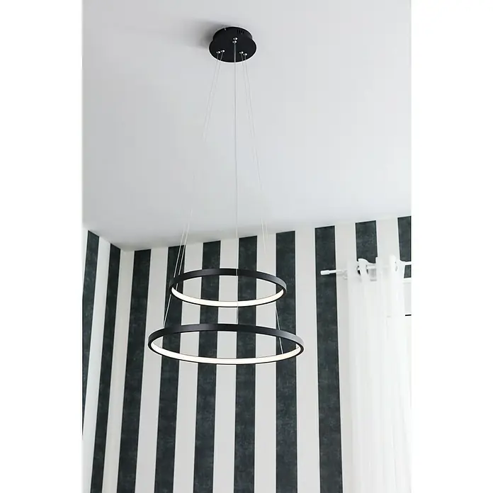 LeuchtenDirekt LED-Pendelleuchte rund Circle - L x B x H: 50 x 50 x 120 cm - Stimmungsaufnahme