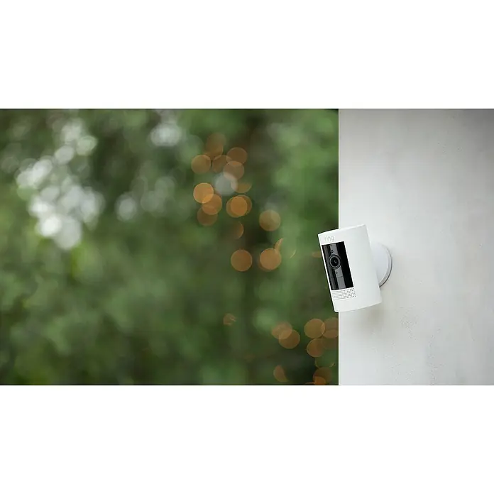 Ring Kamera Stick Up Cam Battery - Akkubetrieben, 1.080 Pixel (Full HD), Weiß - Stimmungsaufnahme