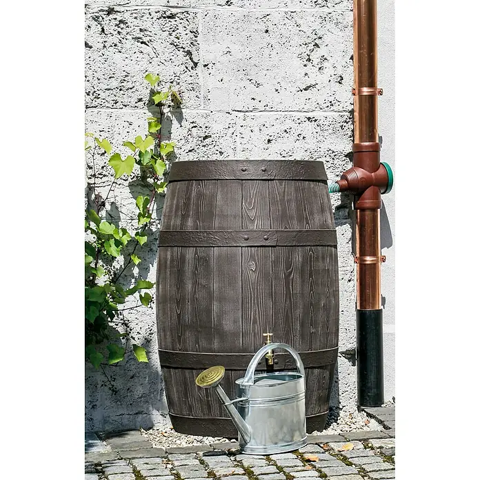 Regentonne Burgund - Dunkelbraun, 500 l - Stimmungsaufnahme