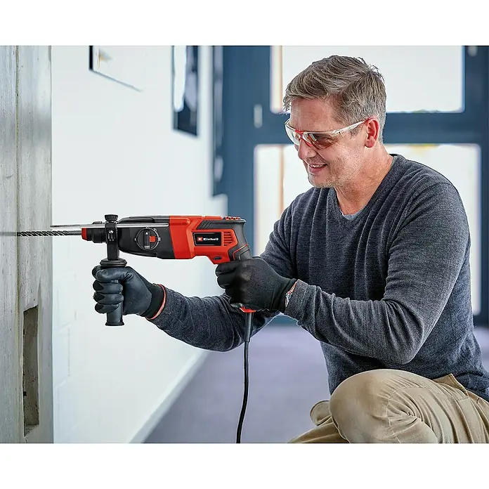 Einhell Classic Bohrhammer TC-RH 620 4F - 620 W, Leerlaufdrehzahl: 0 U/min - 1.250 U/min, Einzelschlagstärke: 2,2 J - Anwendungsbeispiel