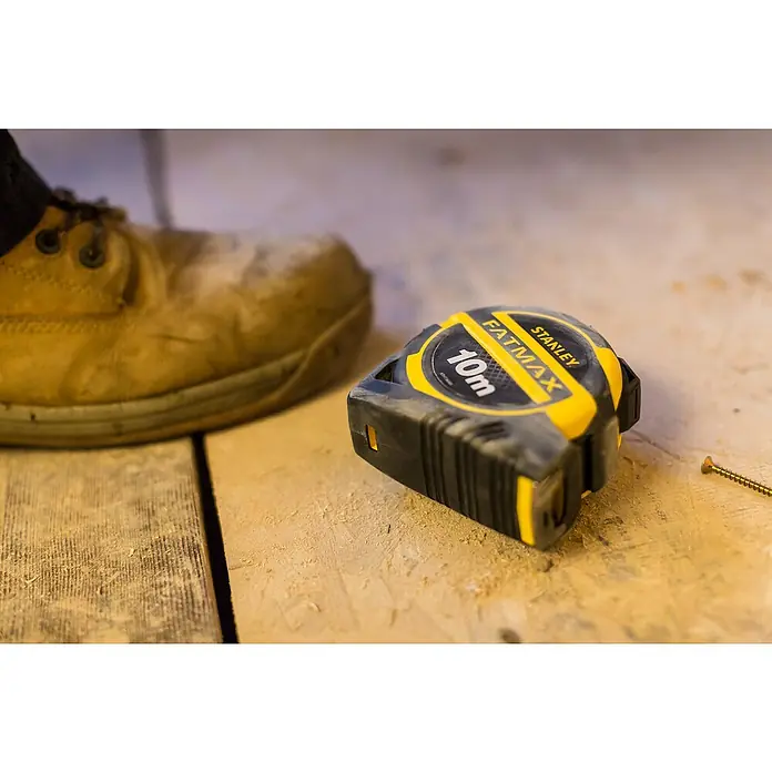 Stanley FatMax Kapselbandmaß PRO BLADE AMOR® - Länge Maßband: 10 m - Anwendungsbeispiel