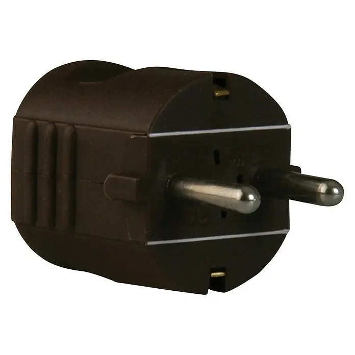 UniTEC Schutzkontaktstecker - Braun, PVC, IP20 - Diagonale Ansicht