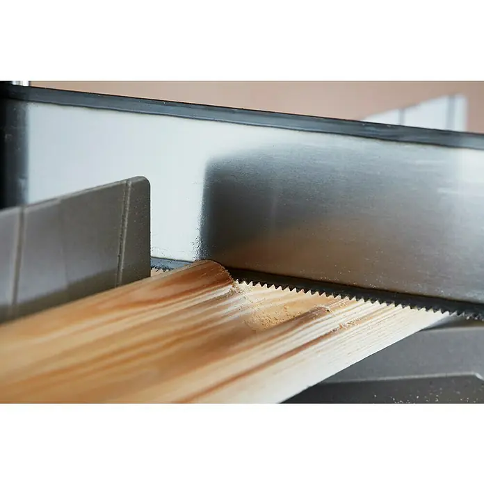Stanley Gehrungslade 1-20-800 mit Säge - 560 x 143 x 95 mm - Anwendungsbeispiel
