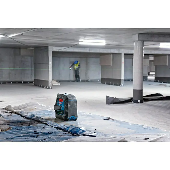 Bosch Professional Kombilaser GCL 2-50 G mit Bosch Professional Stativ BT 150 - Arbeitsbereich: 50 m (mit Empfänger) - Stimmungsaufnahme
