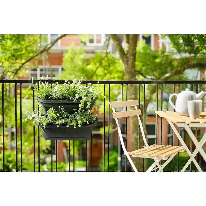 Elho Jardinera para balcón Corsica - Longitud exterior máx.: 18 cm, Blanco, 2 ud. - Foto ambiente