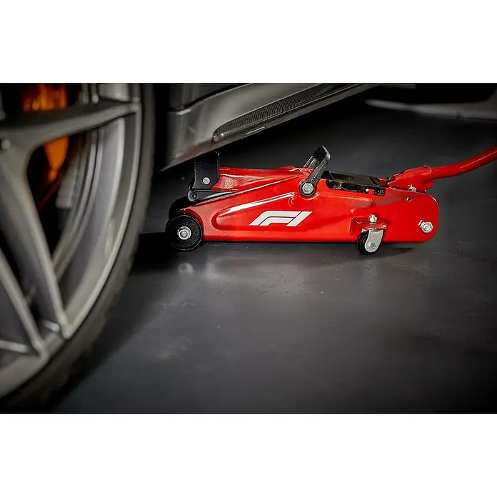Formula 1® Hydraulischer Rangierwagenheber FJ200 - Hubhöhe: 135 mm - 342 mm - Stimmungsaufnahme