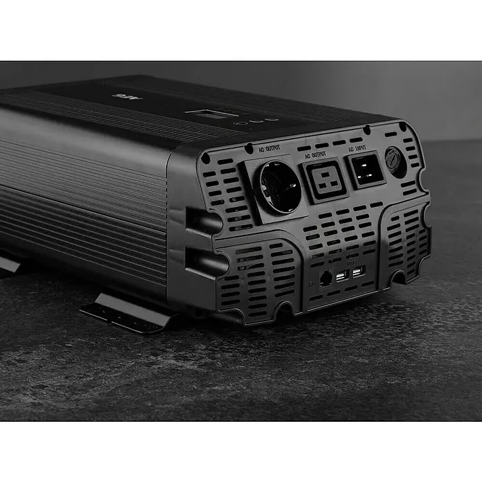 AEG Spannungswandler Sinus - 3.000 W - Stimmungsaufnahme