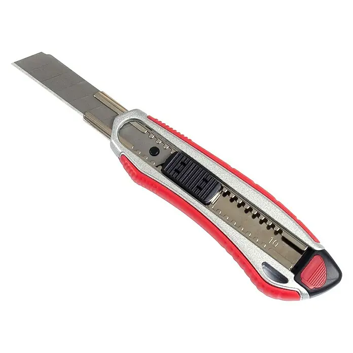 Wisent Cuttermesser - 101 -tlg., Klingenbreite: 18 mm, Silber/Rot - Diagonale Ansicht