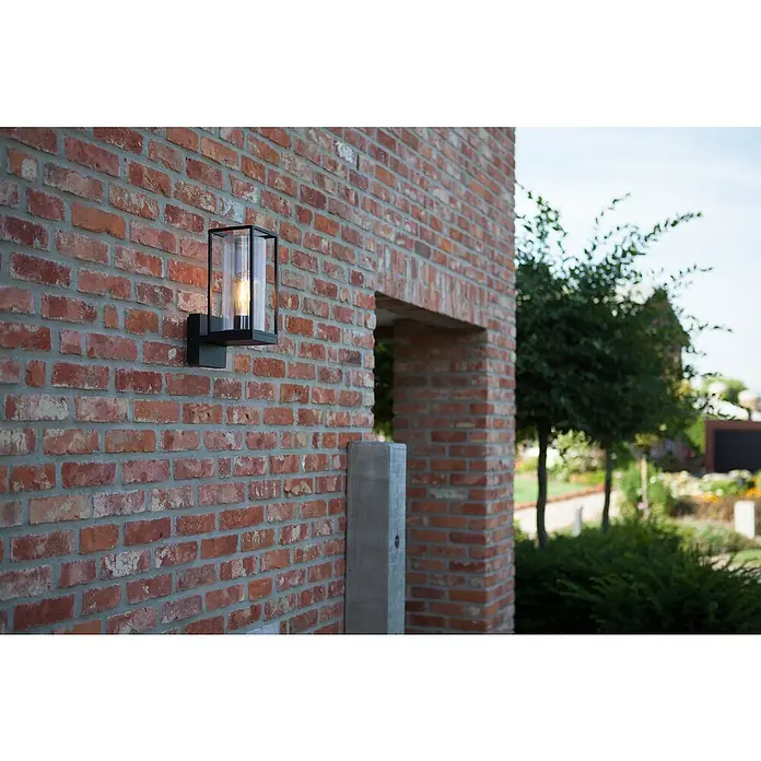 Lutec Aplique exterior Flair - 40 W, 120 x 172 x 313 mm, Negro, IP44 - Foto ambiente