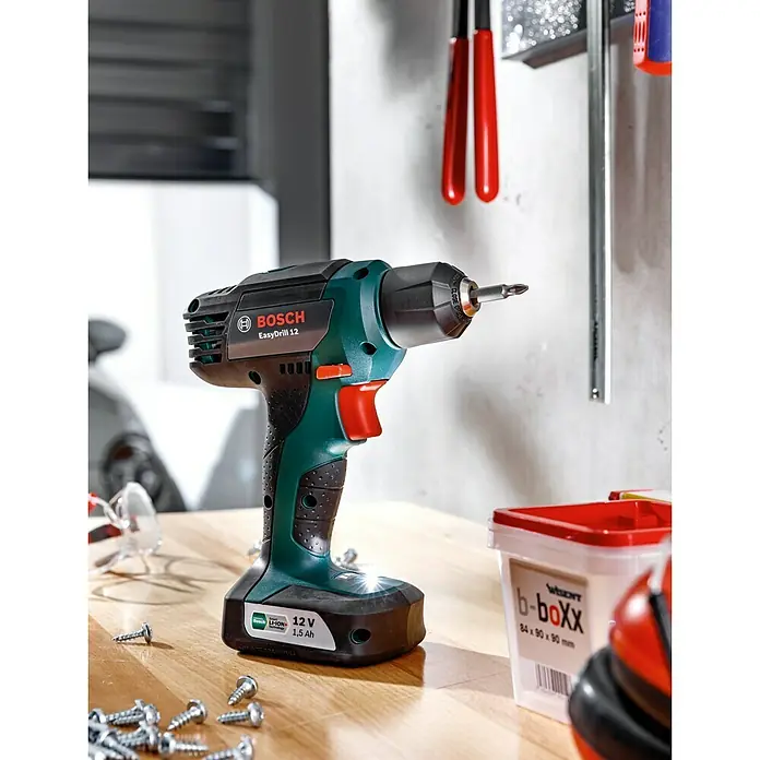 Bosch Akku-Bohrschrauber EasyDrill 12 - 12 V, Li-Ionen, 1,5 Ah, 1 Akku - Stimmungsaufnahme