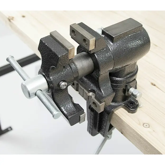Wisent Multi-Schraubstock - Spannweite: 50 mm, Metall - Anwendungsbeispiel