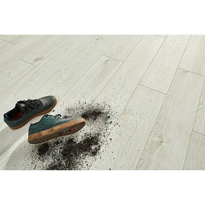 LOGOCLIC Aquaprotect Laminat Spirit Oak - 1.285 x 192 x 8 mm, Rustikalni pod - Proizvod u upotrebi