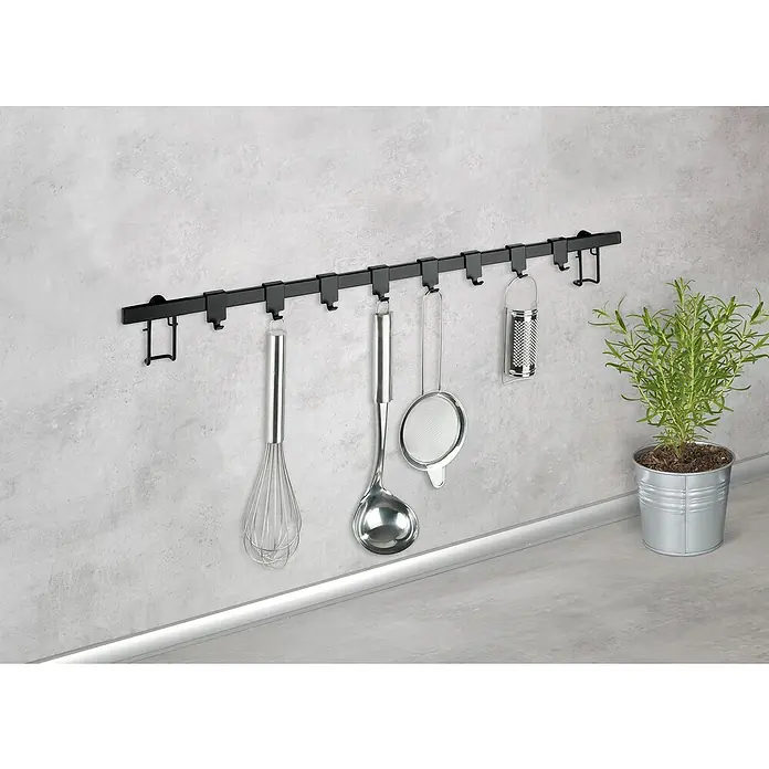 Wenko Barra para cocina Gala - Largo: 60 cm, Negro - Producto en uso