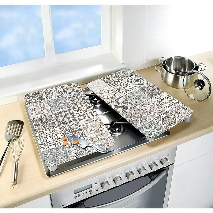 Wenko Placa de protección de vidrio Azulejos - 30 x 52 cm - Producto en uso