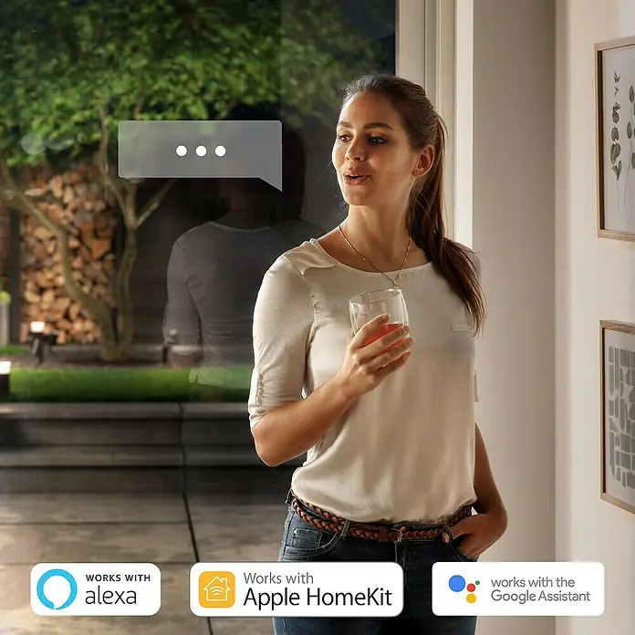 Philips Hue LED-Außenwandleuchte Appear - 8 W, 11,7 x 8,4 x 24 cm, Schwarz, IP44 - Anwendungsbeispiel