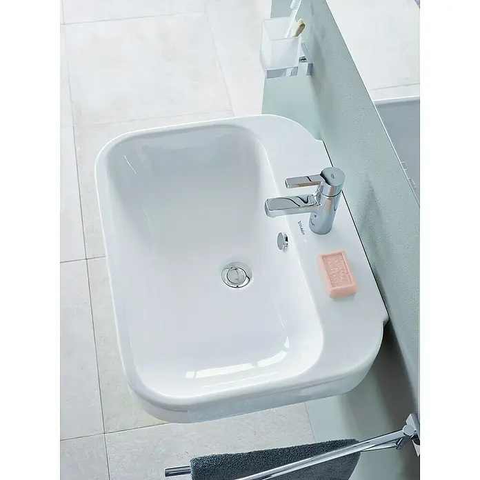 Duravit Happy D.2 Waschtisch - 65 x 49,5 cm, Mit schmutzabweisender Glasur, Hahnloch: Mitte, Mit Überlauf, Weiß, Ungeschliffen - Stimmungsaufnahme