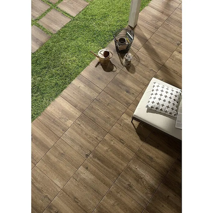 Marazzi Terrassenfliese E20T Harmonie - 60 x 60 x 2 cm, Zeder, Matt - Stimmungsaufnahme