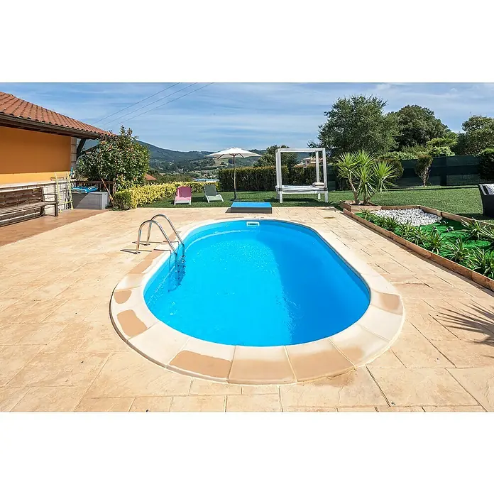 Gre Piscina ovalada enterrada Madagascar - L x An x Al: 800 x 400 x 150 cm, 38.840 l, Blanco - Foto ambiente