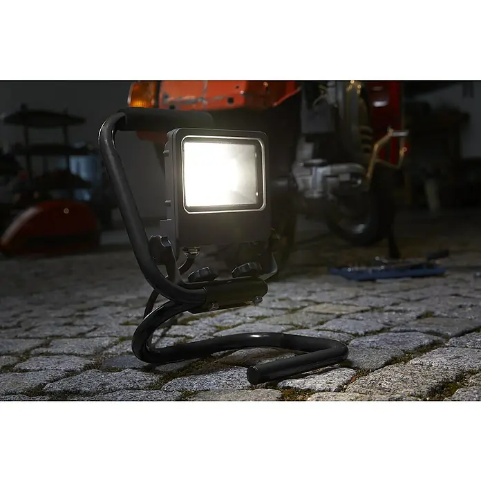 Ledvance LED-Strahler Floodlight - 30 W, Schwarz, Tragegriff, IP65 - Detailaufnahme