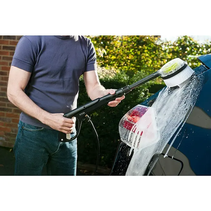 Ryobi Hochdruckreiniger RPW150XRB inkl. Zubehör - 2.200 W, Max. Druck: 150 bar, Fördermenge: 420 l/h - Anwendungsbeispiel