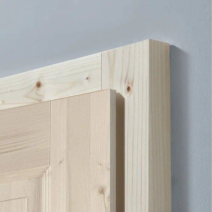 Kilsgaard Blockzarge 610 – 985 mm - 985 x 1.985 mm, DIN Anschlag: Links/Rechts, Fichte - Detailaufnahme