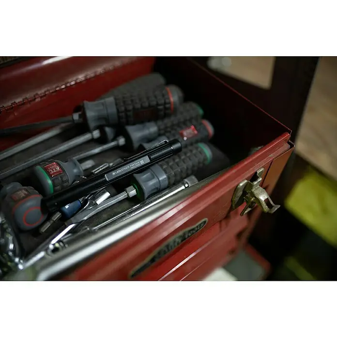 Ledlenser LED-Taschenlampe P4R Core - Akkubetrieben, Schwarz, 15 lm - 200 lm - Detailaufnahme