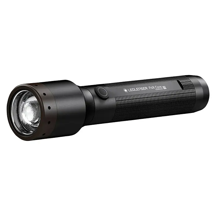 Ledlenser LED-Taschenlampe P6R Core - Akkubetrieben, Schwarz, 15 lm - 900 lm - Diagonale Ansicht
