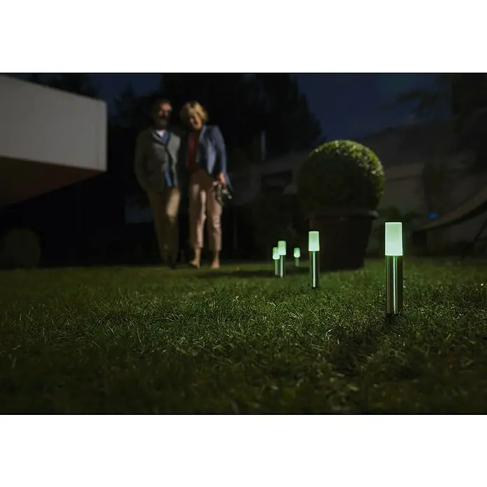 Ledvance Smart+ LED-Gartenspot Garten Pole RGBW EXT. - Ø x H: 38 x 365 mm - Anwendungsbeispiel