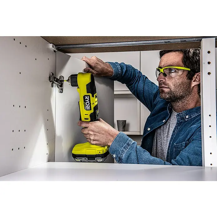 Ryobi ONE+HP Taladro atornillador angular de batería RAD18C-0 - 18 V, Sin batería, Número de revoluciones de marcha en vacío: 450 r.p.m. - 1.700 r.p.m. - Producto en uso