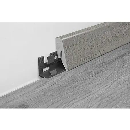 LOGOCLIC  Sockelleiste K40 C Eiche Colmar