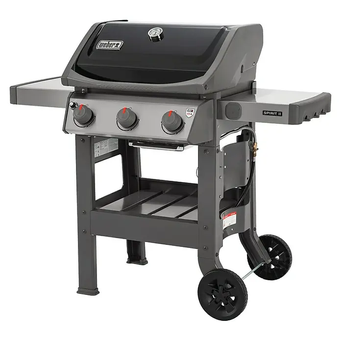 Weber Gasgrill Spirit II E 310 GBS - Anzahl Brenner: 3, Hauptgrillfläche: 60 x 46 cm, 8,79 kW - Diagonale Ansicht