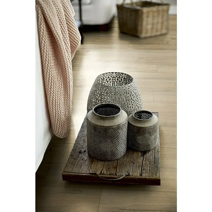 Egger Home Laminat Loja Eiche braun - 1.292 x 193 x 8 mm, Landhausdiele - Stimmungsaufnahme