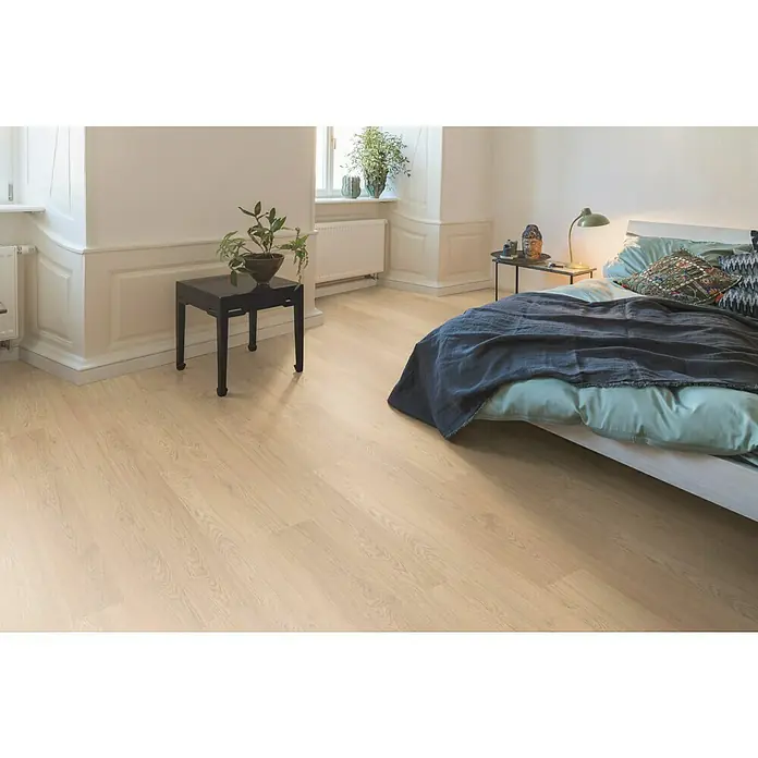 Egger Home Laminat Matera Eiche hell - 1.292 x 193 x 8 mm, Landhausdiele - Stimmungsaufnahme