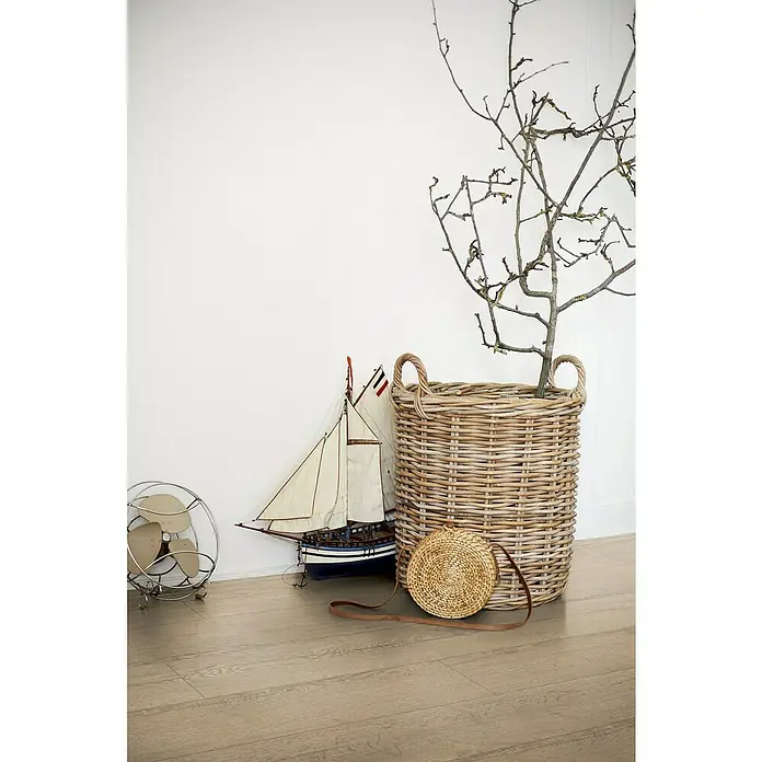 Egger Home Laminat Elva Eiche natur - 1.292 x 193 x 8 mm, Landhausdiele - Stimmungsaufnahme