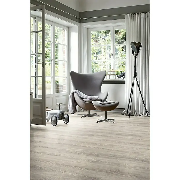 Egger Home Laminat Toscolano Eiche hell - 1.292 x 193 x 8 mm, Landhausdiele - Stimmungsaufnahme