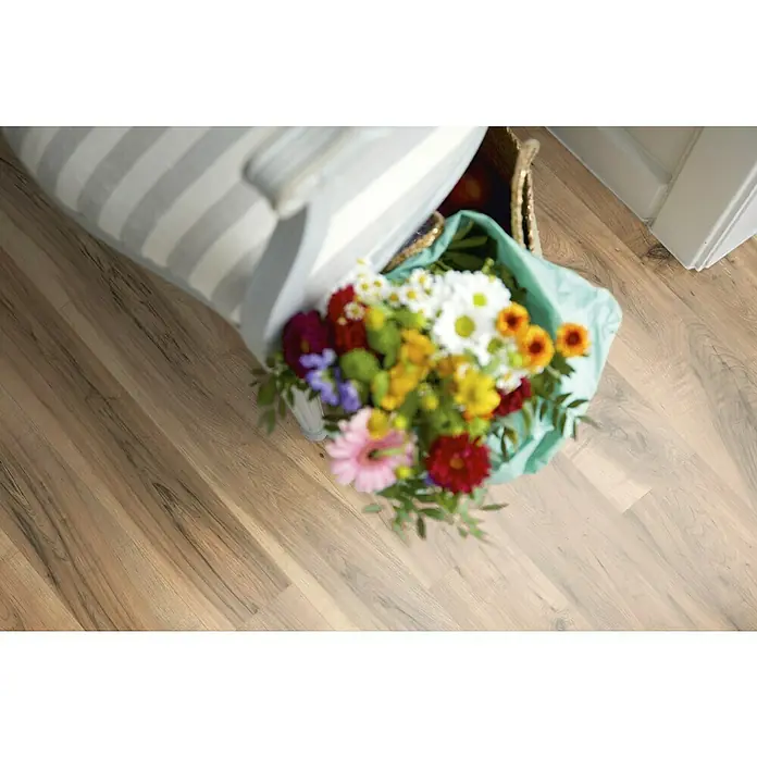 Egger Home Handmuster Perganti Nussbaum braun - 350 x 230 x 8 mm, Landhausdiele - Stimmungsaufnahme